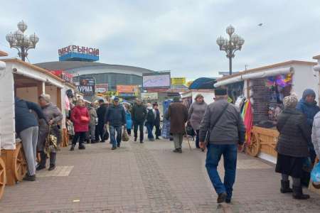 Led экран. центральный рынок, Керчь