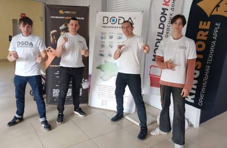 Наша команда приняла участие в первом в Крыму кибертурнире на VR-арене Керчи